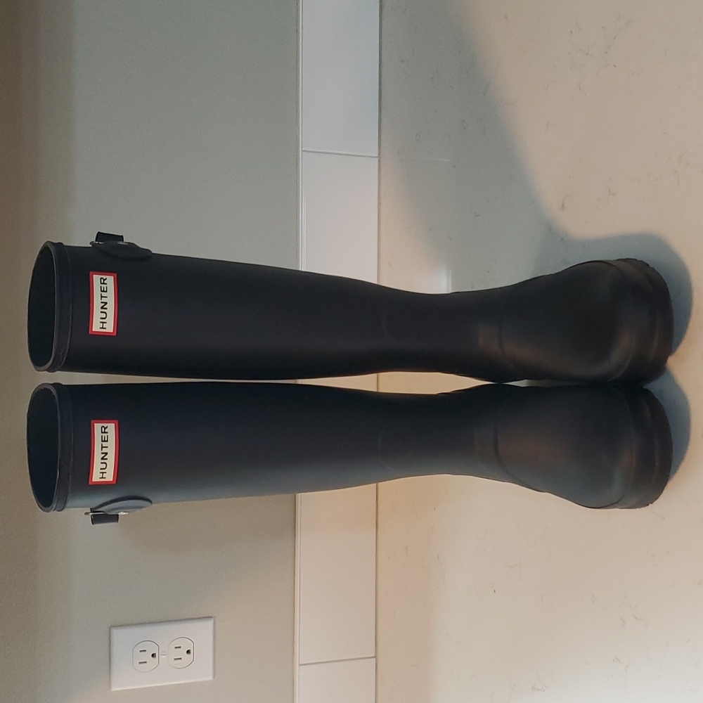 Hunter Boots Size 8 Black Matte Excellent Condition